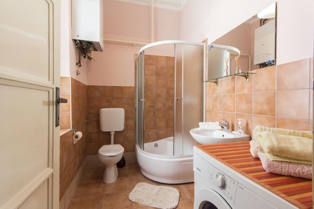 Spacious & Smart Center Apartment Póla Szoba fotó