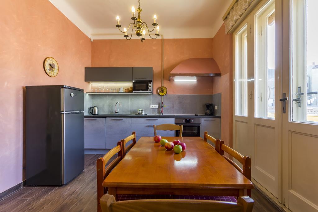Spacious & Smart Center Apartment Póla Kültér fotó